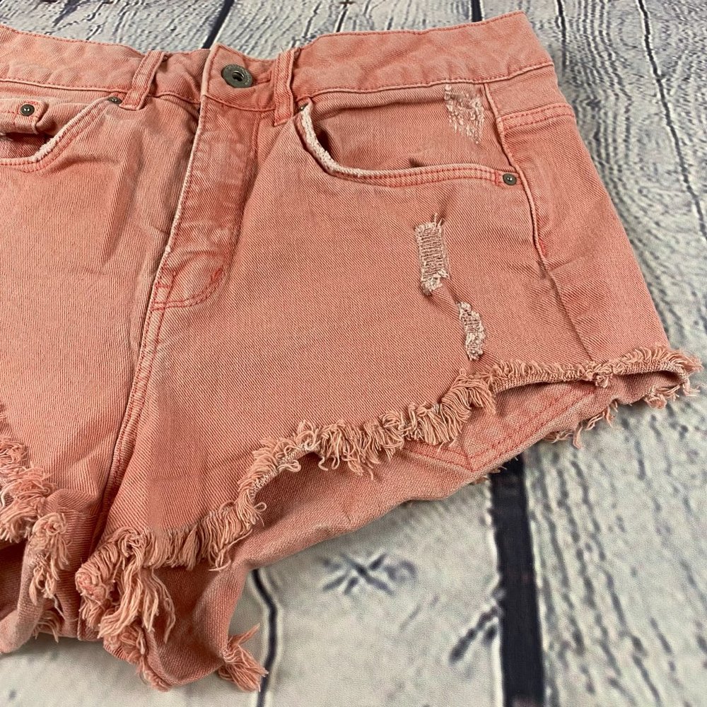 H&M Divided Pink Ripped Distressed Jean Shorts - Picture 2 of 5